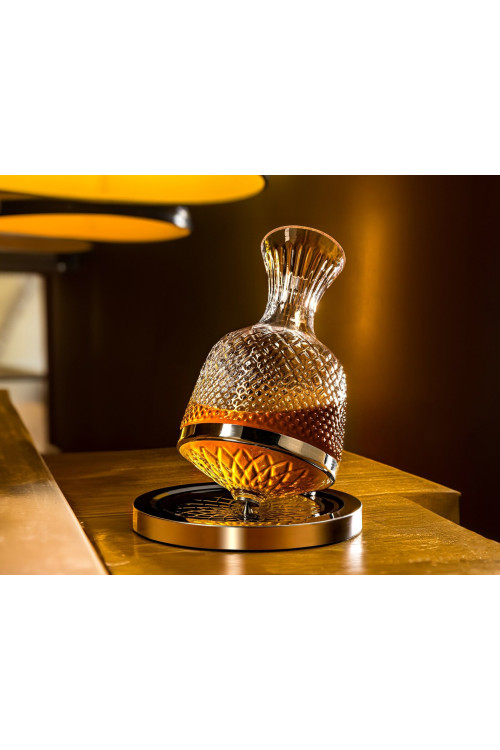 Tańcząca kryształowa karafka do wina